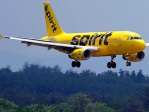 Trump says he’s still considering a taxpayer-funded deal to bail out Spirit Airlines